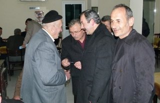 BBP BAFRA ADAYI MÜRTEZAOĞLU, KAHVEHANELERİ GEZDİ...