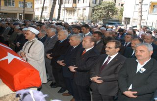  Berati Erdoğan, Dualarla Toprağa Verildi