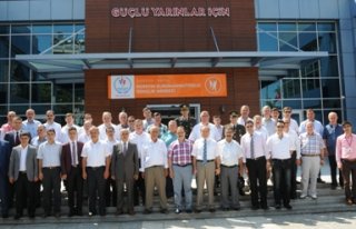 Bafra Protokolü Gençlik Merkezinde Bayramlaştı