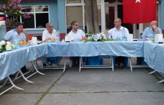 CAMİ İÇİN SANCILI TOPLANTI .