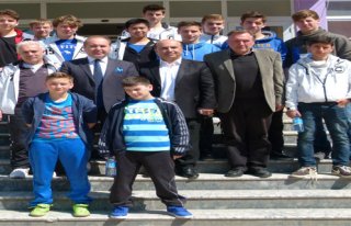 BERLİN HENTBOLCULARINDAN ÇİFTTE ZİYARET 