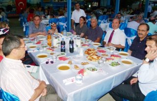 Şehit Ailelerine ve Gazilere İftar Yemeği