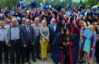 Bafra MYO’ da Mezuniyet Sevinci 