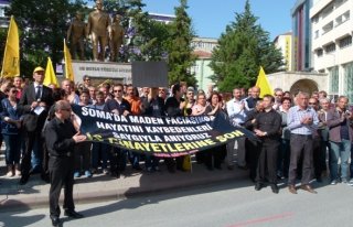 Bafra'da Soma'daki Faciaya Tepki Yürüyüşü