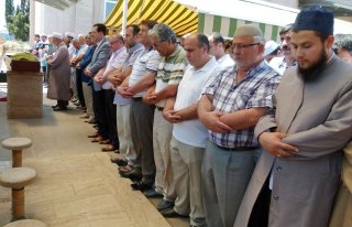  HACI ÖMER ŞENOCAK, SON YOLCULUĞUNA UĞURLANDI