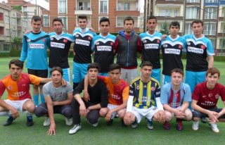 İHL ÖĞRENCİLERİ HALI SAHA FUTBOL TURNUVASI BAŞLADI...