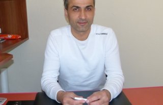 MUHTAR YILDIZ, VATANDAŞLARIN SIKINTILARINI DİNLİYOR...