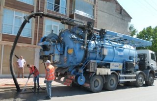  İSMETPAŞA MAHALLESİNDE RÖGARLAR TEMİZLENDİ 