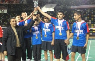 BAFRA ATATÜRK ORTAOKULU BADMİNTON İL BİRİNCİSİ...