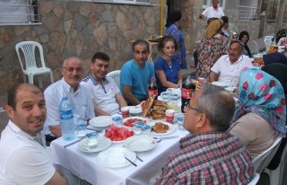 İsmet Paşalıların Geleneksel İftar Yemeği 