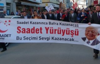  SAADET PARTİSİ’NDEN SEVGİ YÜRÜYÜŞÜ