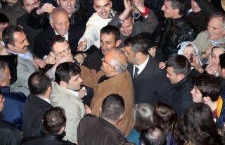 KENDİ REKORUNU KIRDI