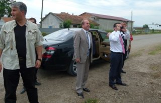 VALİ AKSOY’UN DELTADA FOTOĞRAF MERAKI