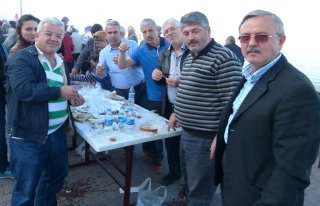 YAKAKENT’TE HAMSİ ŞÖLENİ