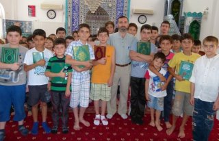 YAZ KUR’AN KURSLARI İLGİ GÖRÜYOR