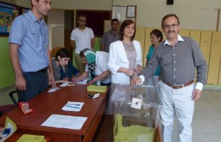 ZİHNİ ŞAHİN, OYUNU KULLANDI 