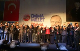 BAŞKAN ŞAHİN, PROJELERİNİ VE BELEDİYE MECLİSİNİ...