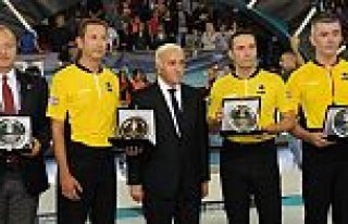 ANADOLU EFES’TEN ONUNCU ZAFER