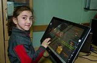 BAFRA BARBAROS İLKOKULU ÖĞRENCİLERİ BAŞKANINI...