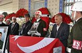 BAFRA ŞEHİDİNİ DUALARLA UĞURLADI