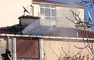 Bafra'da Çatı Yangını