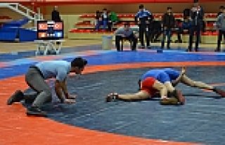 Bafra'da Güreş Seçmeleri