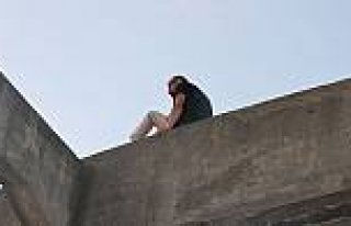 BAFRA'DA İNTİHAR GİRİŞİMİ