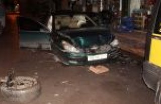 BAFRA’DA MADDİ HASARLI KAZA