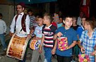 Bafra'da, Sele Sepet Top Kandil Şenliği Coşkuyla...