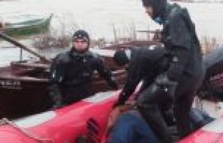 Bafra'da Tekne Battı; 3 ölü, 4 kayıp