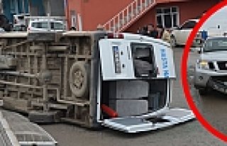 BAFRA’DA TRAFİK KAZASI; 3 YARALI