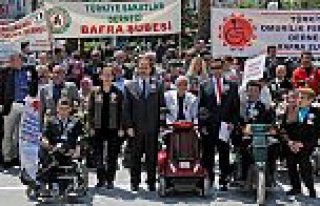 BAŞKAN ŞAHİN'DEN DÜNYA ÖZÜRLÜLER GÜNÜ MESAJI