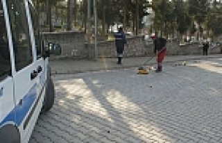 Çöp kamyonunda patlama: 2 yaralı