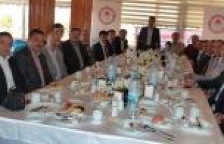 Eğitim-Bir-Sen’den Kaynaşma Toplantısı