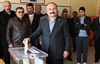 Erhan Usta, Oyunu Memleketinde Kullandı