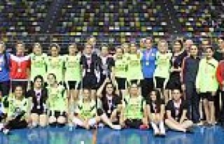 HENTBOL GENÇ KIZLAR İL BİRİNCİSİ SPOR LİSESİ