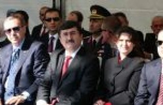 “Milletimiz Birlik İçinde Geleceğe Yürüyüşünü...