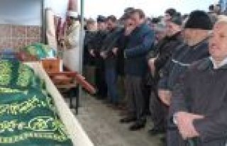 NİYAZİ VE MUHARREM TÜRKMEN DUALARLA TOPRAĞA VERİLDİ
