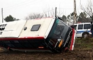 Samsun'da Özel Halk Otobüsü Devrildi
