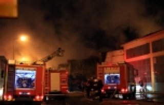 Samsun'da Plastik Fabrikasında Yangın