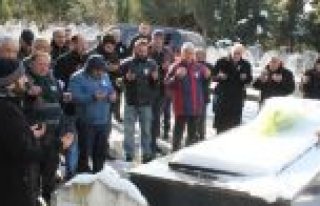 SEVENLERİ ALİ BABA'YI UNUTMADI