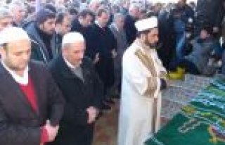 TEKNE FACİASINDA ÖLENLERDEN YUNUS EMRE EROL TOPRAĞA...