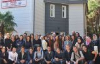 Uluslararası Öğrenciler Rektör Akan’ı Ziyaret...