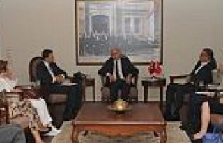 VALİ İBRAHİM ŞAHİN OLİMPİK ANNELER HAREKETİNİ...