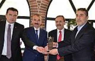 VEKİL KIRCALI’YA BİRİNCİLİK ÖDÜLÜ