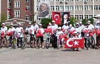 ZAFER BAYRAMI İÇİN PEDAL ÇEVİRDİLER