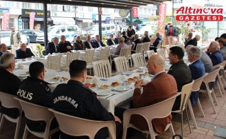 Ayancık'ta bayramlaşma programı düzenlendi