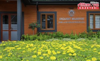 Akçaabat Belediyesi seralarında yaklaşık 100 bin mevsimlik çiçek üretildi