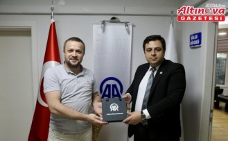 Ayvacık Kaymakamı Mehmet Emre Yıldız'dan AA Bölge Müdürü Demir'e ziyaret