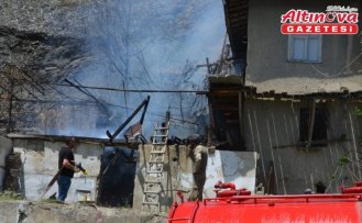 Çorum'da semaverden çıkan yangın evlere sıçramadan söndürüldü